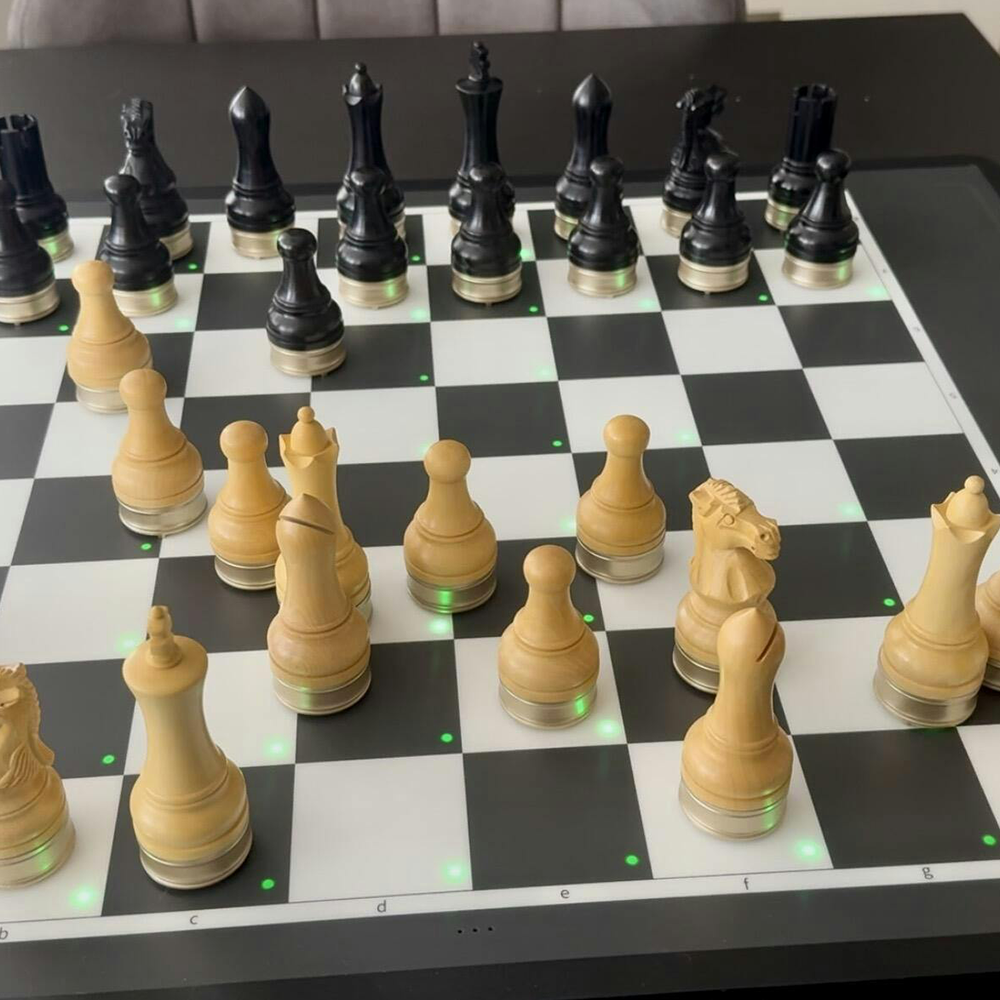 ChessForge – Avancerat smart schackbrädessystem